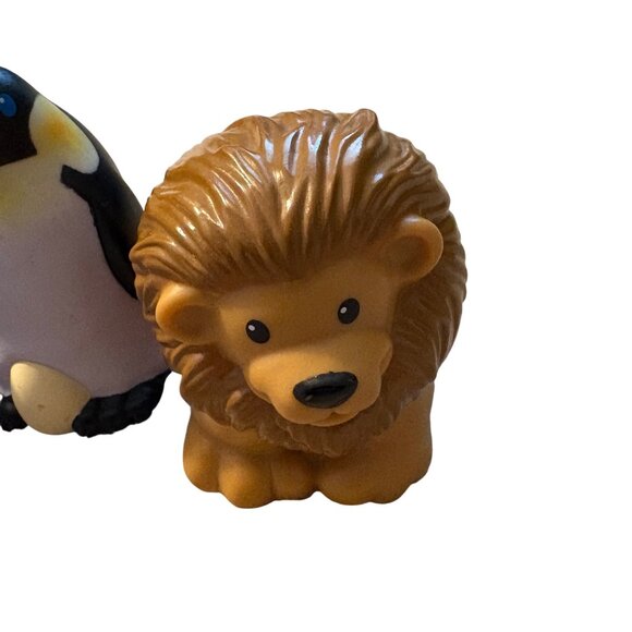 Fisher Price Set Of 6 Assorted Safari & Arctic Zoo Animal Figurines - Picture 7 of 8